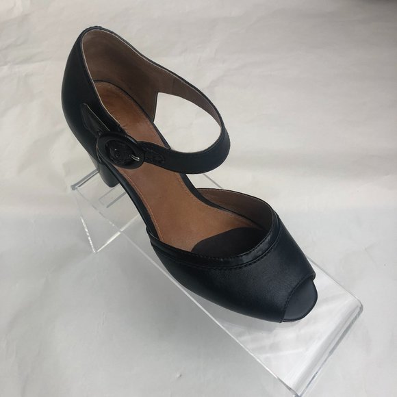 clarks leather heels